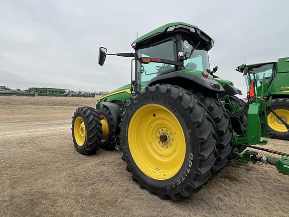 Image of John Deere 8R 370 equipment image 3