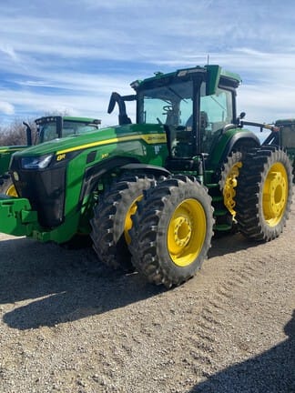 2021 John Deere 8R 370 Equipment Image0