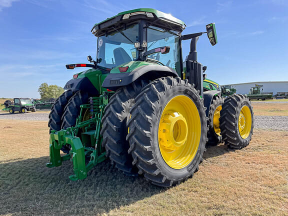 Image of John Deere 8R 370 equipment image 4