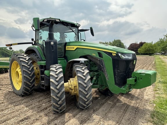 2021 John Deere 8R 370 Equipment Image0