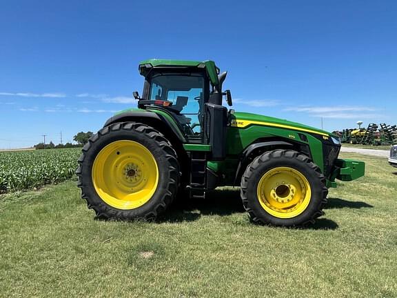 Image of John Deere 8R 370 equipment image 3