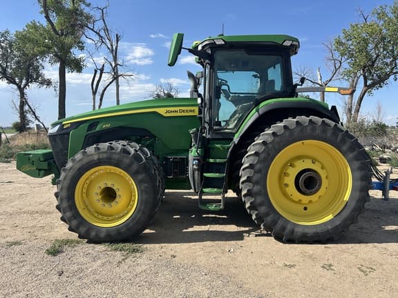 Image of John Deere 8R 370 equipment image 2