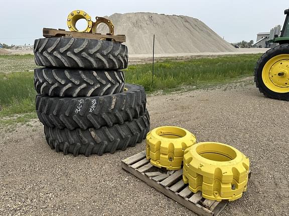 Image of John Deere 8R 370 equipment image 4