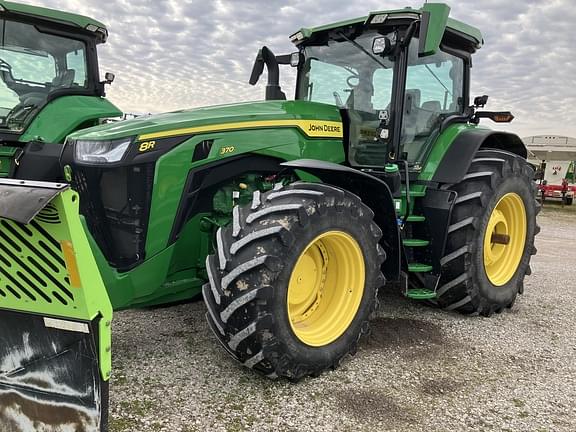 Image of John Deere 8R 370 Primary image