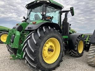 Main image John Deere 8R 370 5