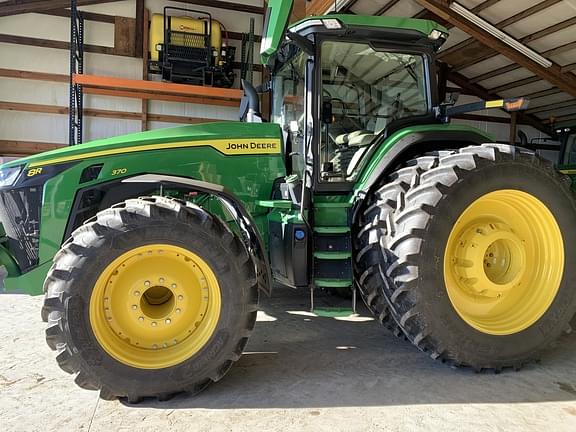 Image of John Deere 8R 370 equipment image 2