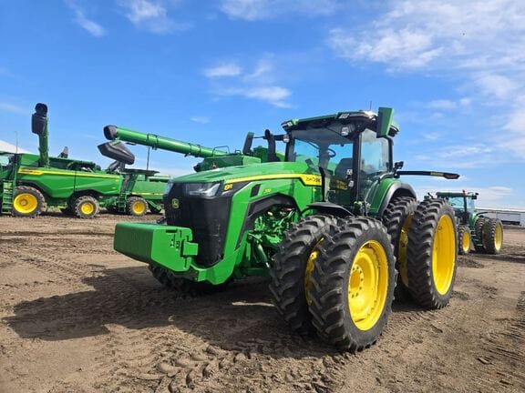 2021 John Deere 8R 370 Equipment Image0