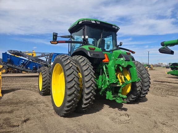 Image of John Deere 8R 370 equipment image 2