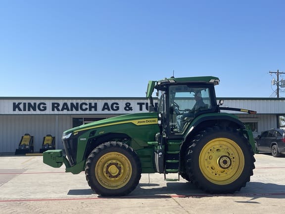 2021 John Deere 8R 370 Equipment Image0