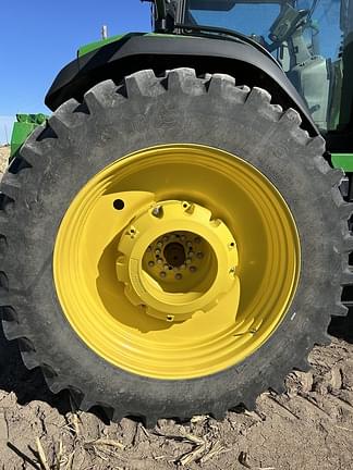 Image of John Deere 8R 370 equipment image 4