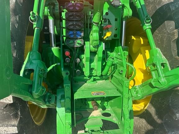 Image of John Deere 8R 370 equipment image 3