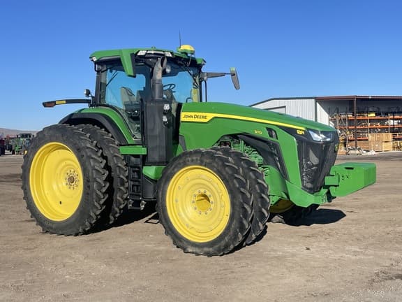 Image of John Deere 8R 370 equipment image 2