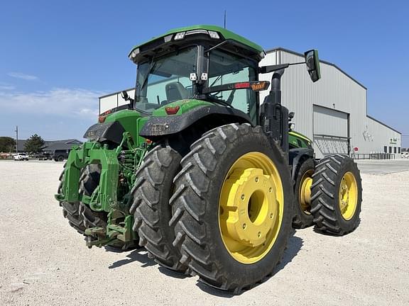 Image of John Deere 8R 370 equipment image 4