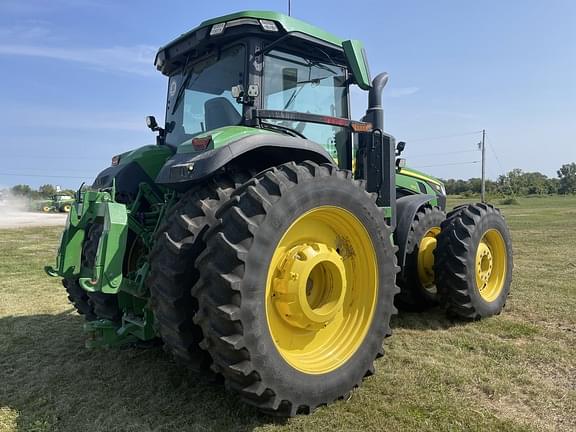 Image of John Deere 8R 370 equipment image 4