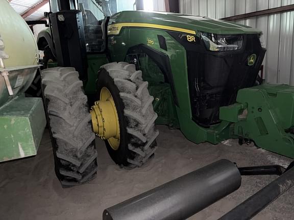 Image of John Deere 8R 370 equipment image 1