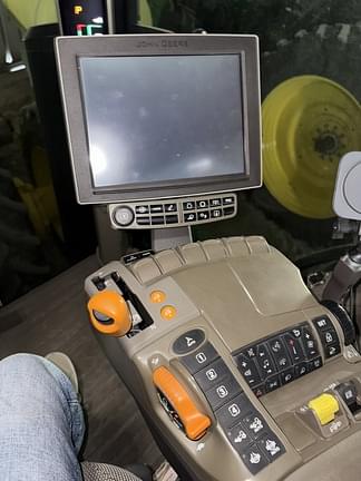 Image of John Deere 8R 370 equipment image 3