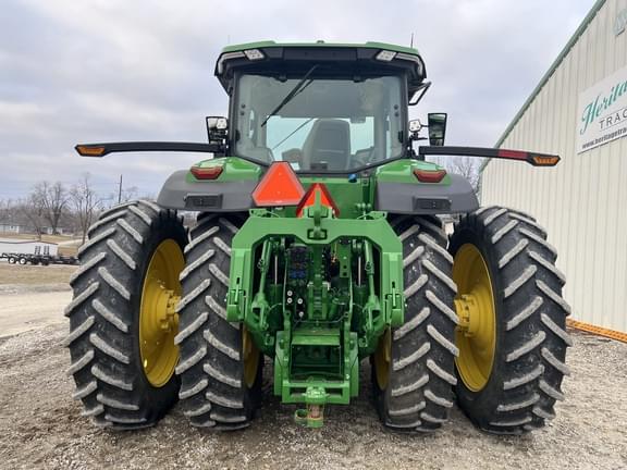 Image of John Deere 8R 370 equipment image 4
