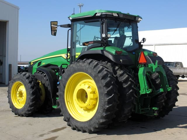 Image of John Deere 8R 370 equipment image 4