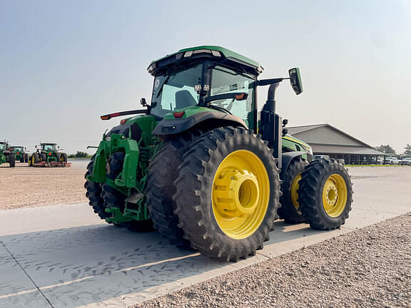 Image of John Deere 8R 370 equipment image 4