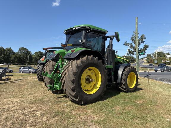 Image of John Deere 8R 370 equipment image 4
