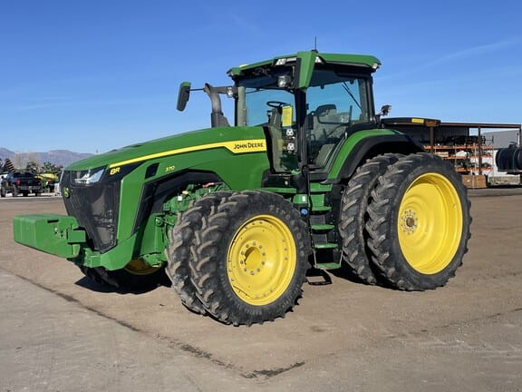 2021 John Deere 8R 370 Equipment Image0