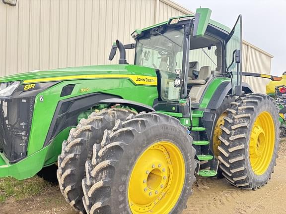 Image of John Deere 8R 370 Primary image