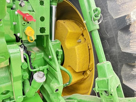 Image of John Deere 8R 370 equipment image 4