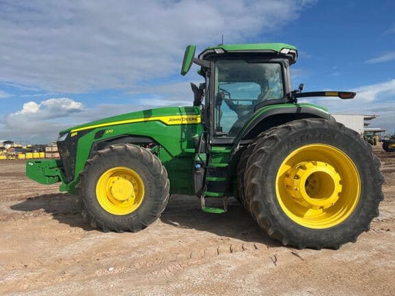 Image of John Deere 8R 370 equipment image 1
