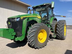 2021 John Deere 8R 370 Image