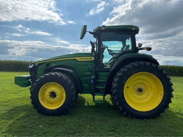 Image of John Deere 8R 370 equipment image 4