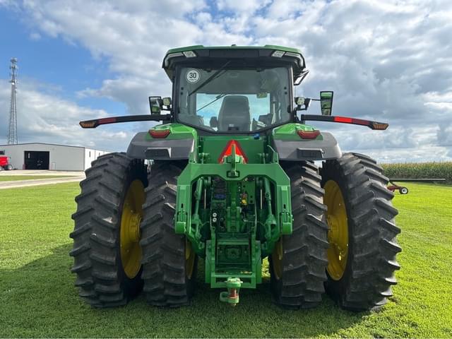 Image of John Deere 8R 370 equipment image 2