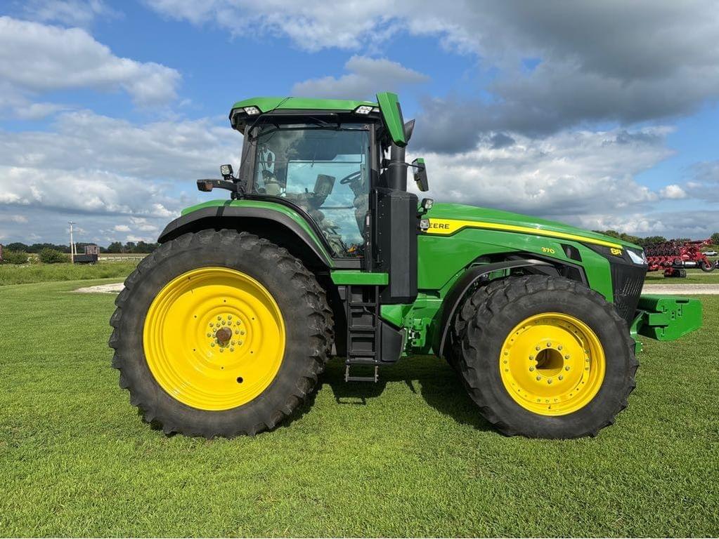 Image of John Deere 8R 370 Primary image