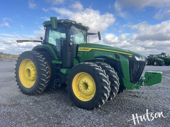 2021 John Deere 8R 370 Equipment Image0