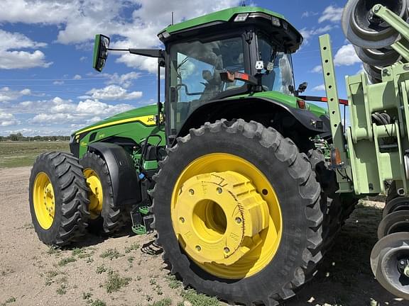 Image of John Deere 8R 370 equipment image 2