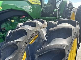 Main image John Deere 8R 370 17