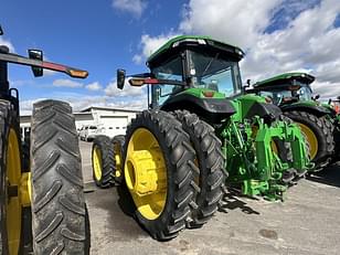 Main image John Deere 8R 370 7