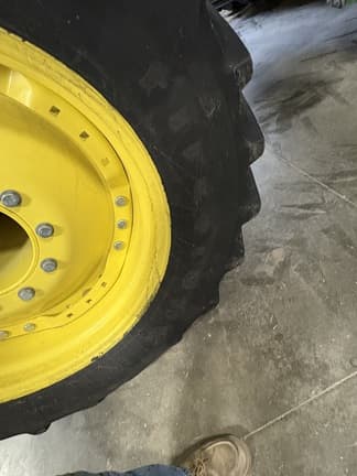 Image of John Deere 8R 370 equipment image 1