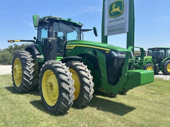 Image of John Deere 8R 370 equipment image 1