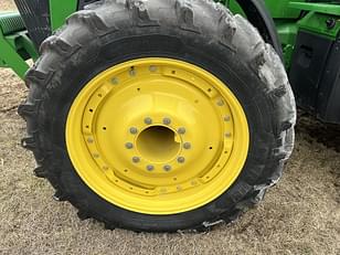 Main image John Deere 8R 370 11