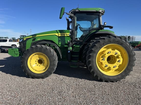 Image of John Deere 8R 370 equipment image 1