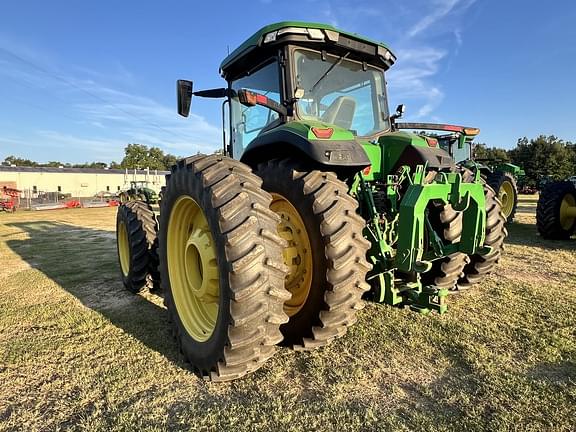 Image of John Deere 8R 370 equipment image 4