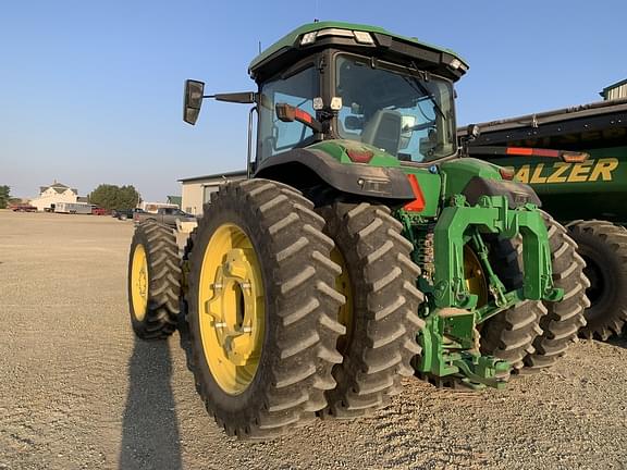 Image of John Deere 8R 370 equipment image 2