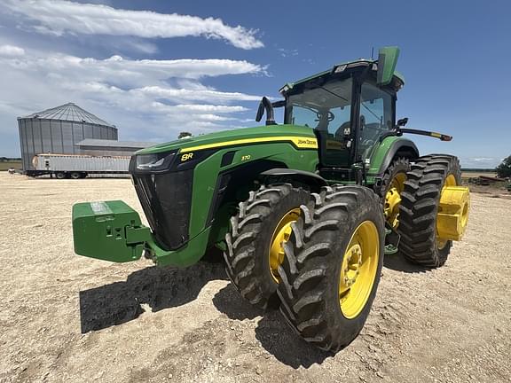 Image of John Deere 8R 370 equipment image 4