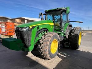 2021 John Deere 8R 370 Image