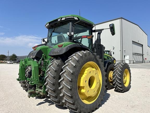 Image of John Deere 8R 370 equipment image 4