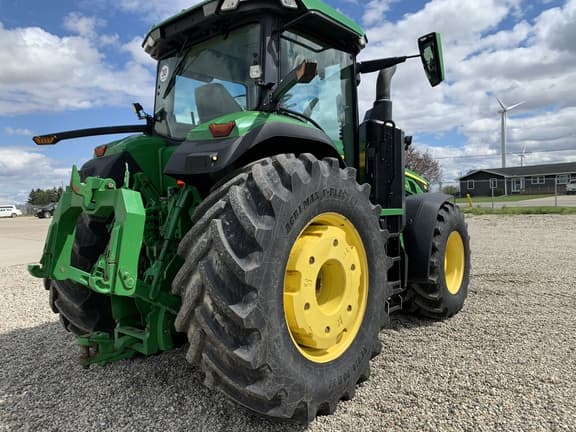 Image of John Deere 8R 370 equipment image 2