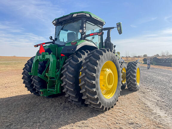 Image of John Deere 8R 370 equipment image 4