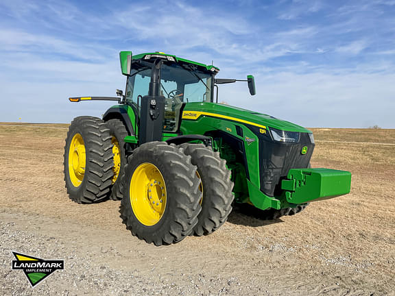 Image of John Deere 8R 370 equipment image 2