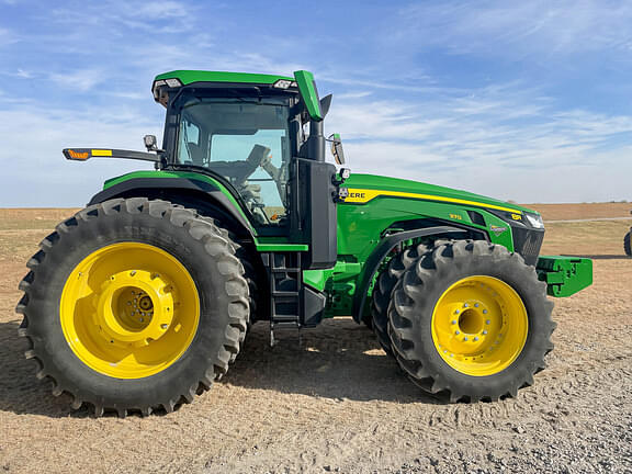 Image of John Deere 8R 370 equipment image 3