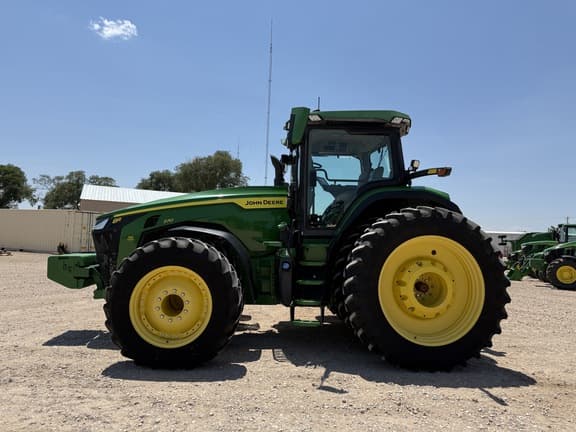 Image of John Deere 8R 370 equipment image 1
